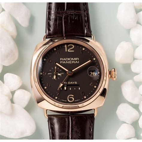 Panerai Radiomir Rose gold .